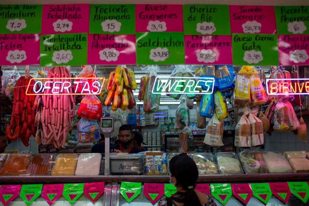 Salarios de empleados públicos cubren el 20,7% de la canasta alimentaria, según el OVF